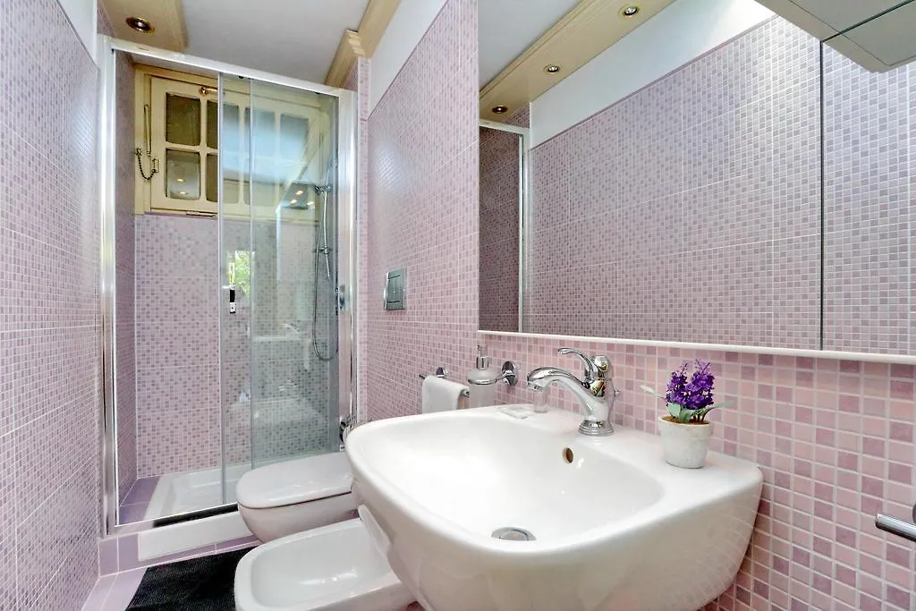 Pompeo Apartment Rome