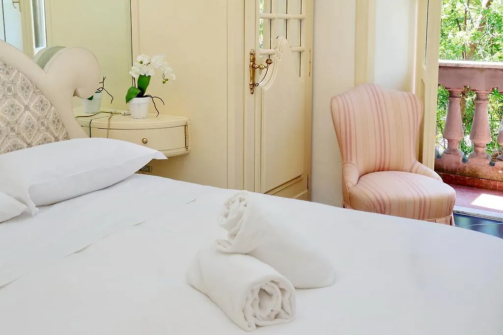 Pompeo Apartment Rome